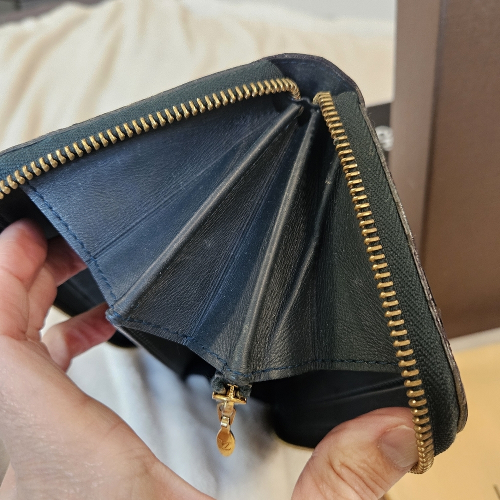 LOUIS VUITTON Vernis Zippy Long Wallet - Picture 9 of 15